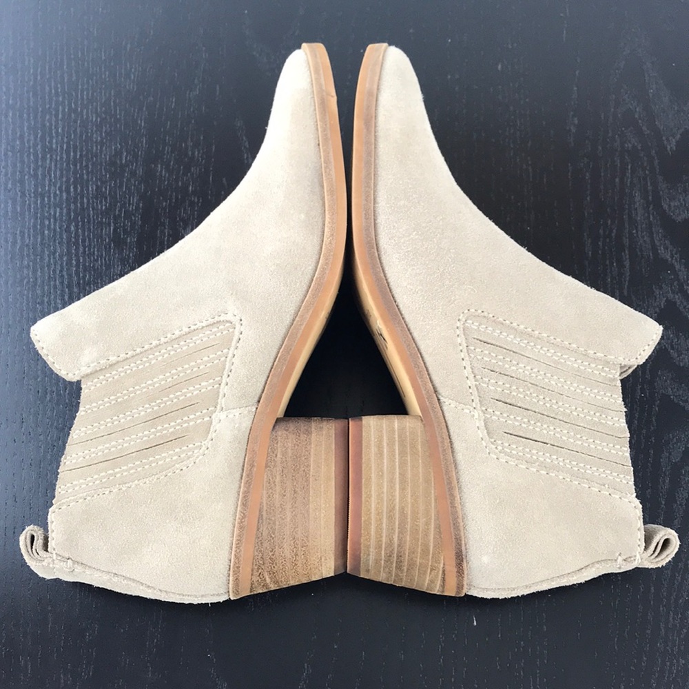 Dolce Vita Suede Booties Size 5